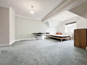 Master bedroom- click for photo gallery